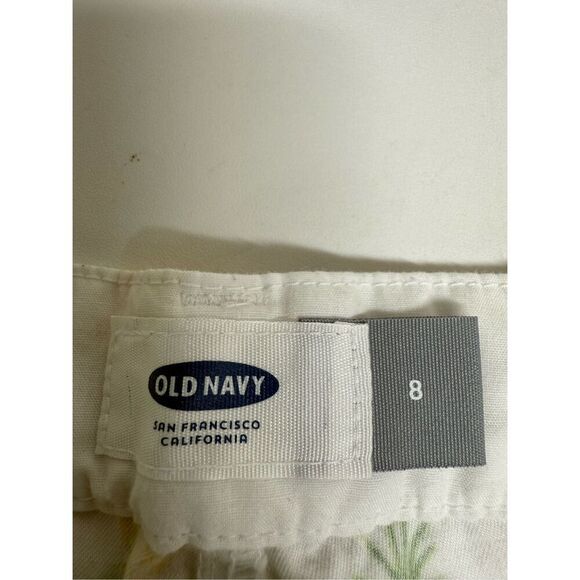 Old Navy Women’s Mid Rise Everyday Pineapple Print Cotton White Shorts Size 8 - Picture 6 of 9